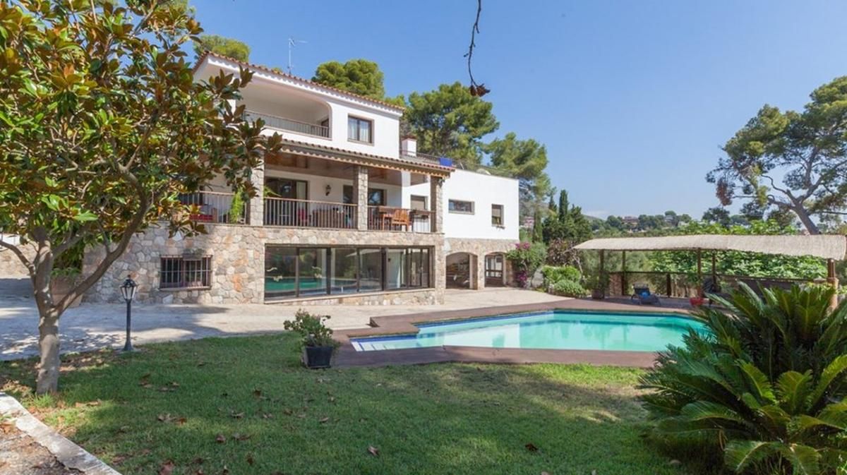 Haus in Costa del Garraf, Spanien, 719 m² - Foto 1