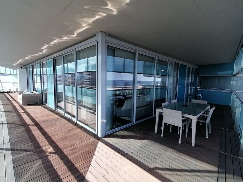 Wohnung in Barcelona, Spanien, 220 m² - Foto 2