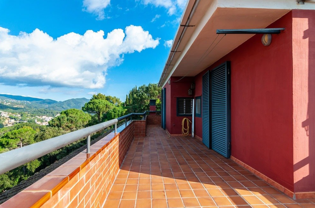 Haus in Barcelona, Spanien, 313 m² - Foto 2