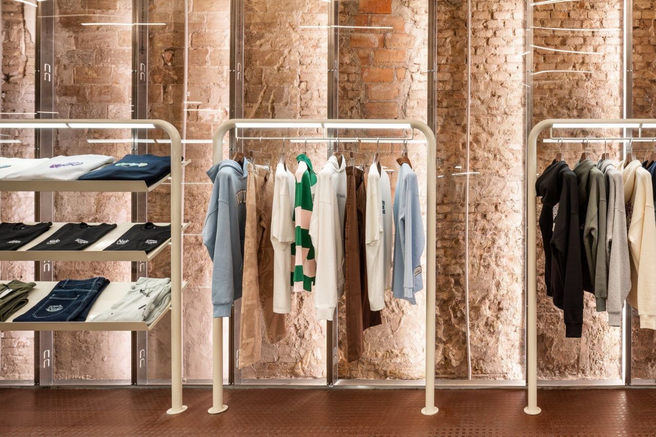 Gewerbeimmobilien in Barcelona, Spanien, 130 m² - Foto 2