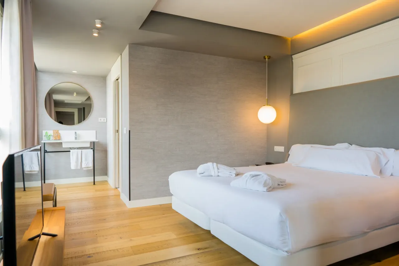 Gewerbeimmobilien in Barcelona, Spanien, 868 m² - Foto 2