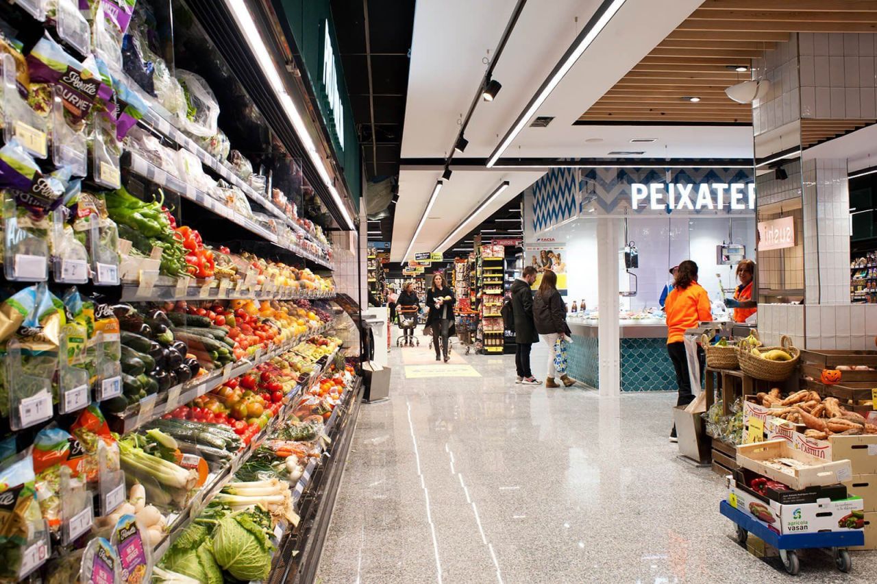 Commercial property in Cerdanyola del Valles, Spain, 1 150 m² - picture 2