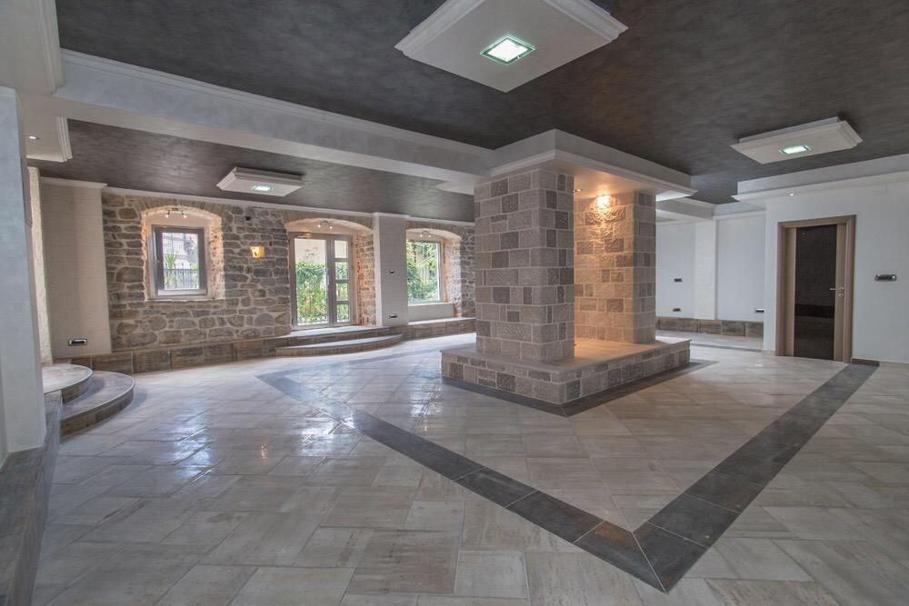 Bureau à Herceg-Novi, Monténégro, 100 m² - image 1