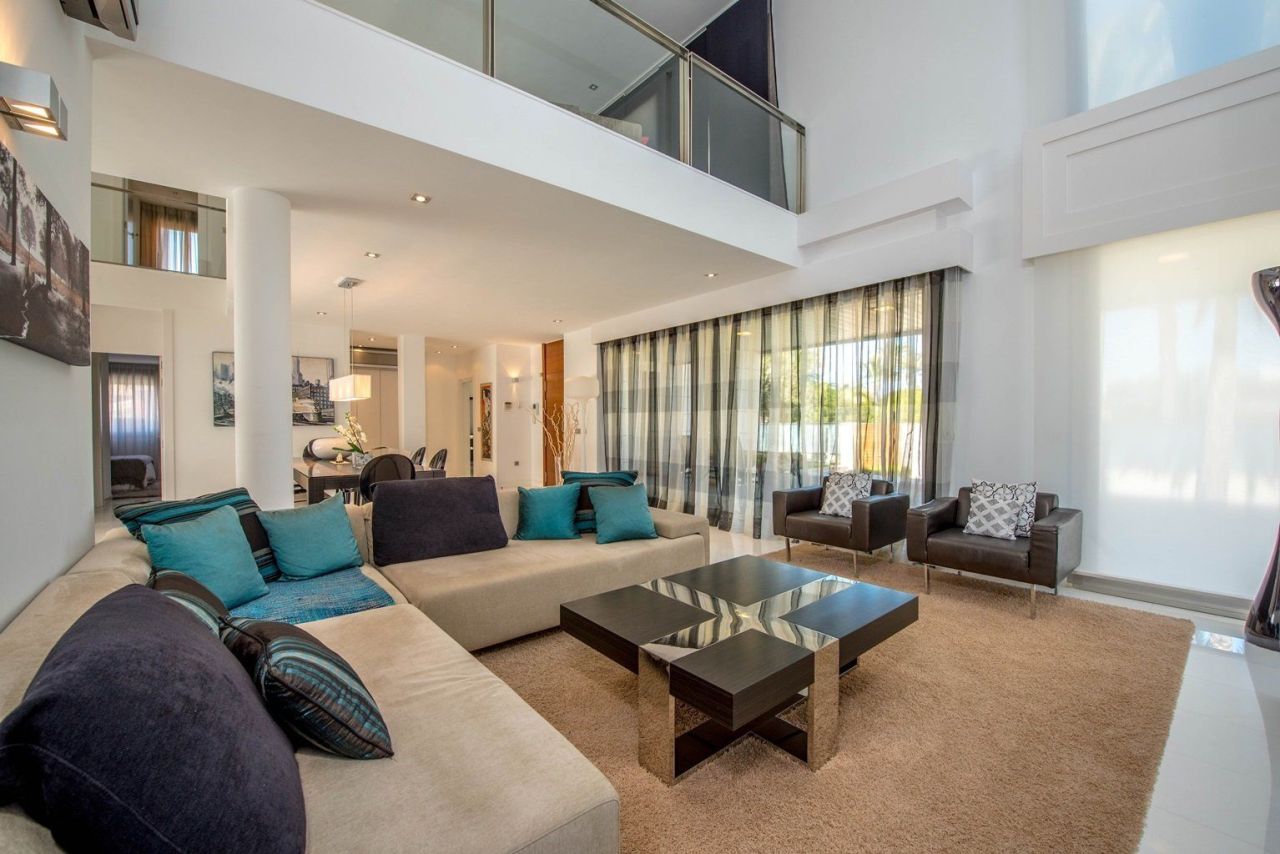 Casa en la Costa Blanca, España, 300 m² - imagen 3