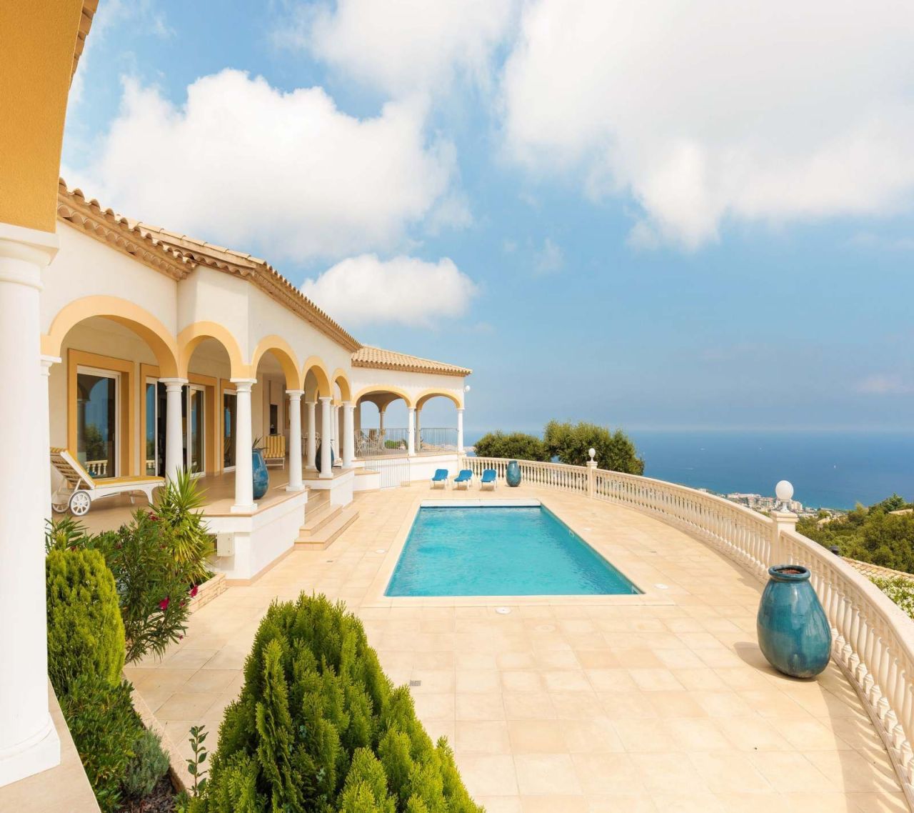 Maison sur la Costa Brava, Espagne, 717 m² - image 3