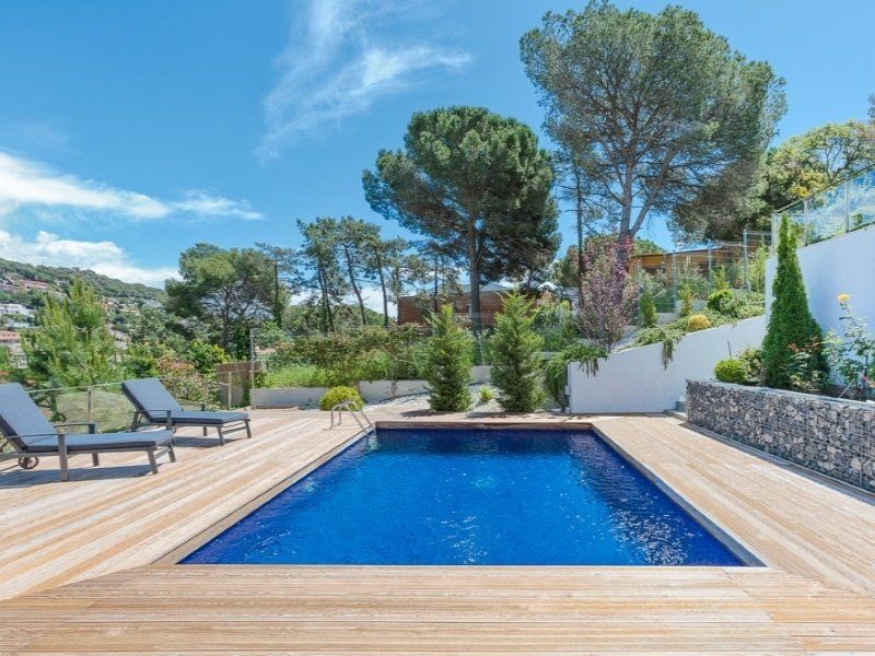 Casa en la Costa Brava, España, 412 m² - imagen 3