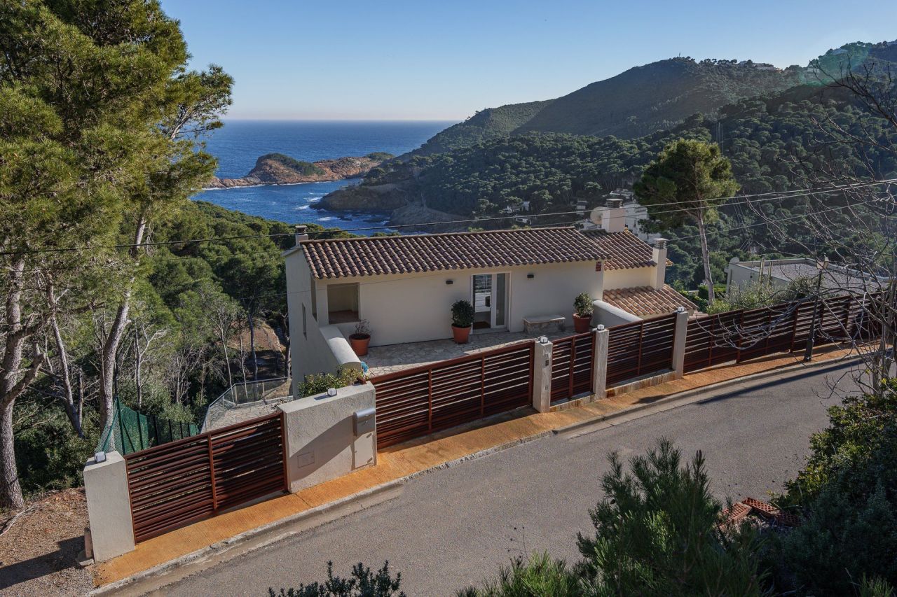 Haus in Costa Brava, Spanien, 220 m² - Foto 3