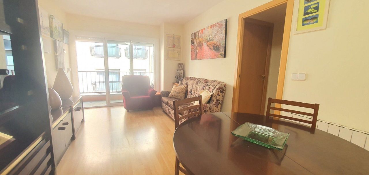 Flat in Barcelona, Spain, 78 m² - picture 3