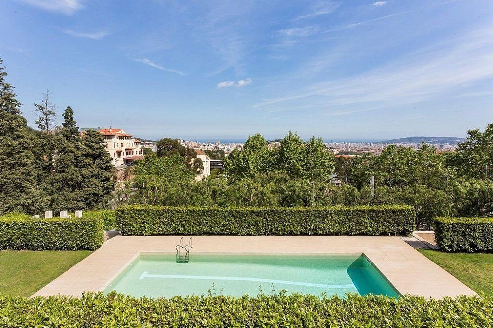 Casa en Barcelona, España, 782 m² - imagen 3