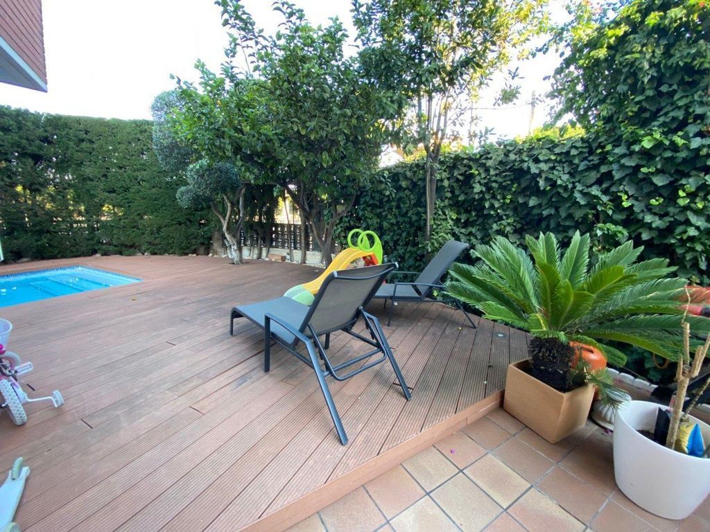 Townhouse in Barcelona, Spain, 236 m² - picture 3