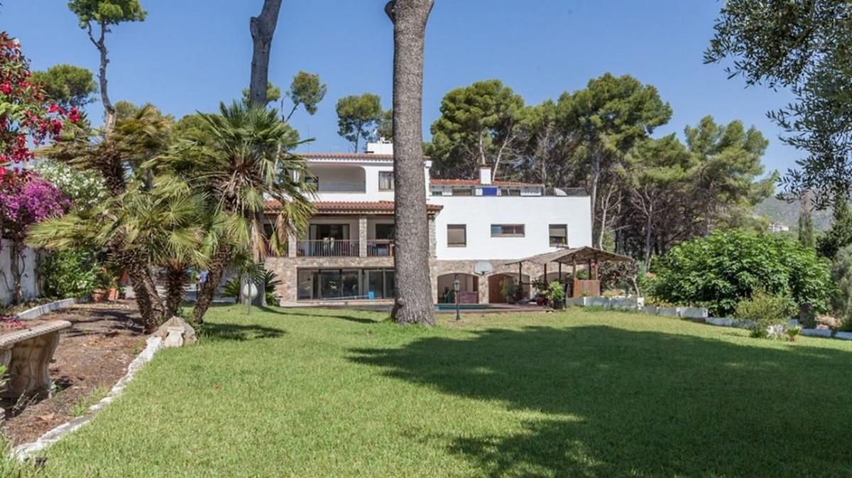 Maison à la Costa del Garraf, Espagne, 719 m² - image 3