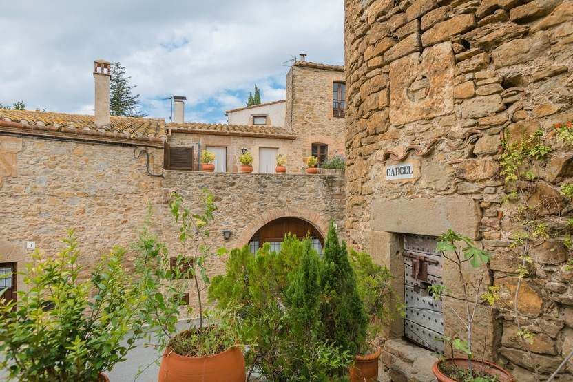 Commercial property on Costa Brava, Spain, 685 m² - picture 4