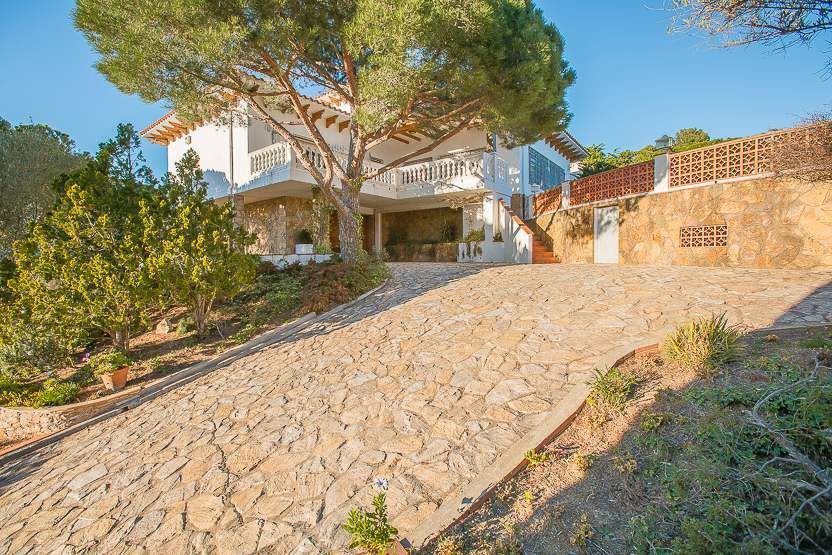 House on Costa Brava, Spain, 446 m² - picture 4