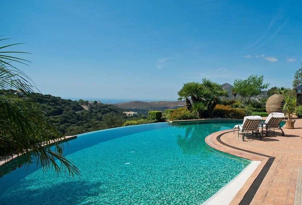 House on Costa del Sol, Spain, 1 156 m² - picture 4