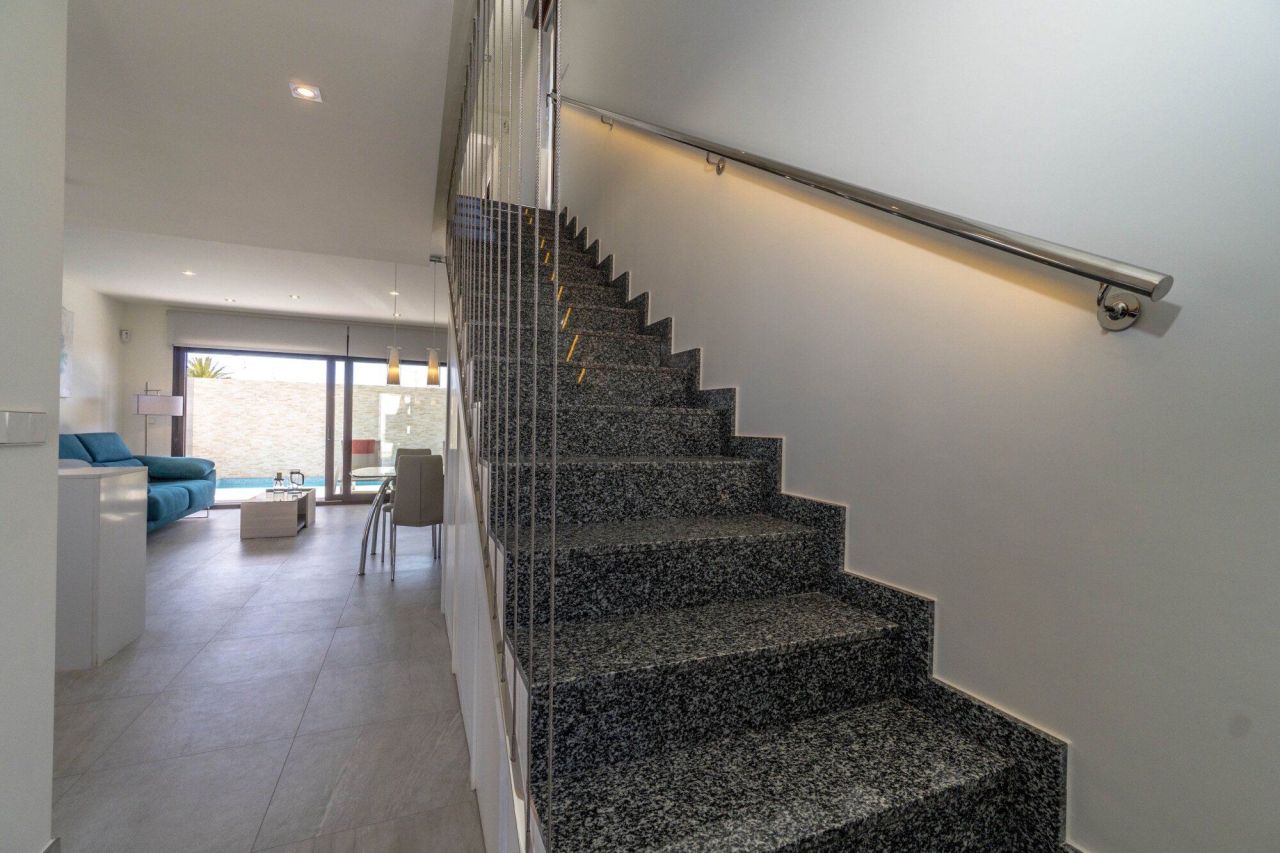 Casa en la Costa Cálida, España, 105 m² - imagen 4