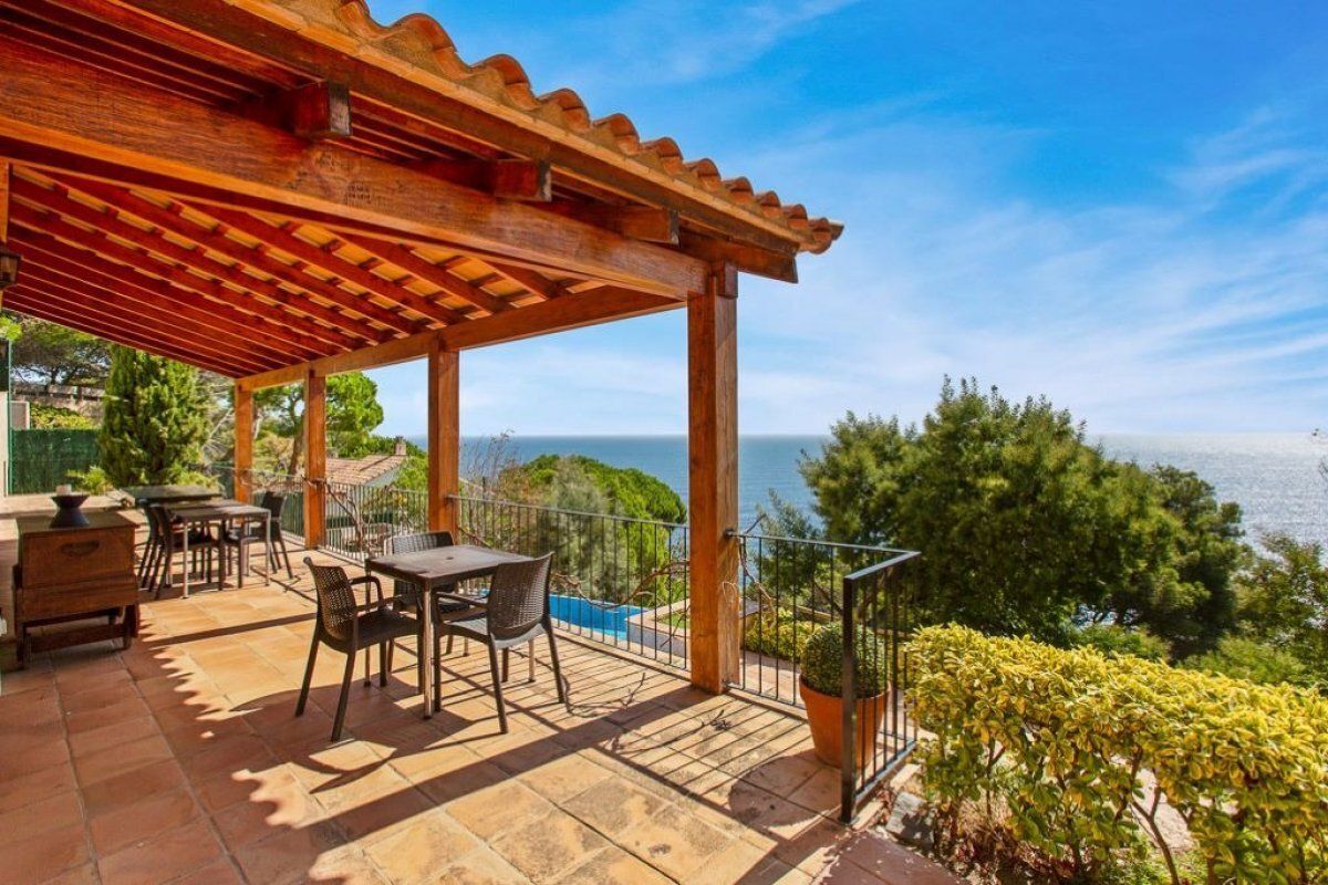 House on Costa Brava, Spain, 293 m² - picture 4