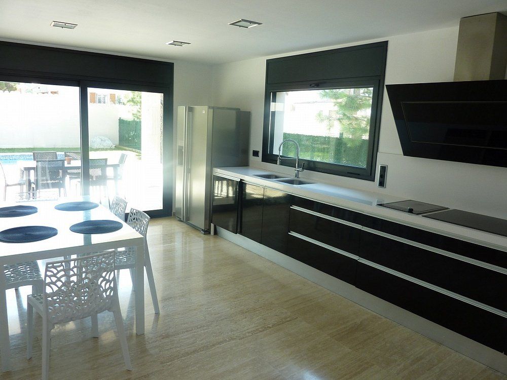 Maison sur la Costa Brava, Espagne, 400 m² - image 5