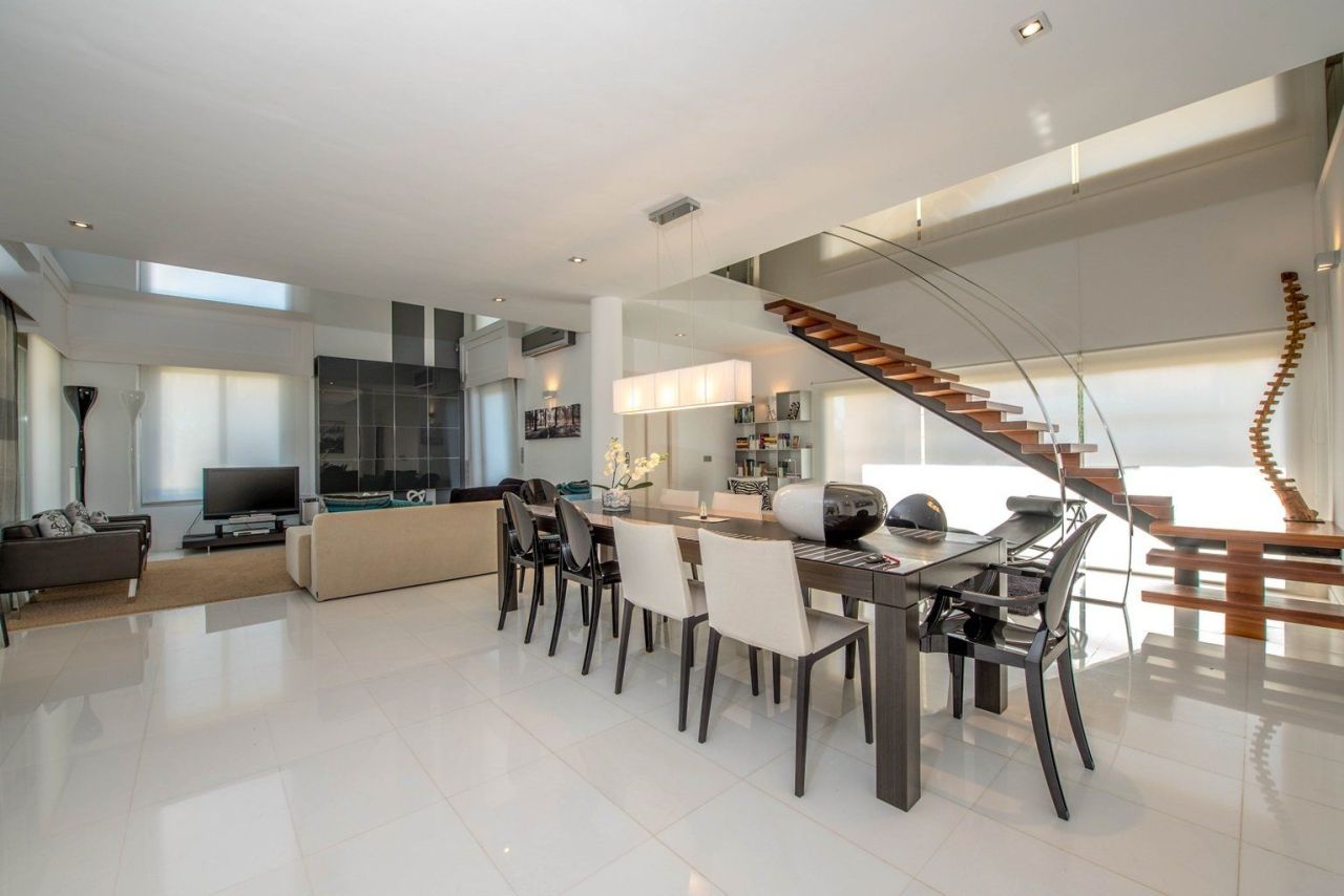 Casa en la Costa Blanca, España, 300 m² - imagen 5