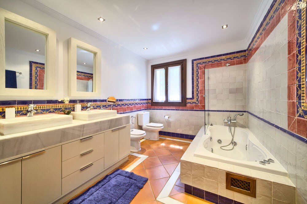 House on Costa del Sol, Spain, 1 178 m² - picture 5