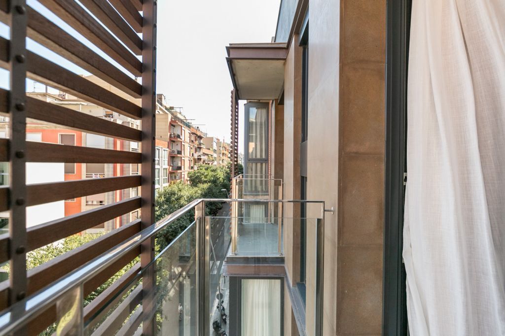 Flat in Barcelona, Spain, 107 m² - picture 5