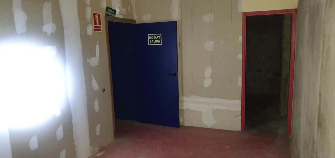 Propiedad comercial en la Costa Brava, España, 2 174 m² - imagen 5