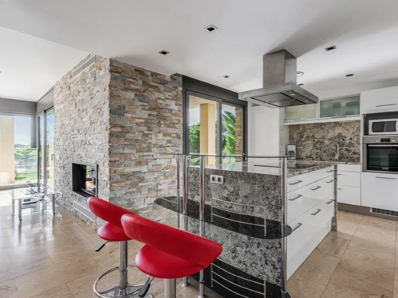 Casa en la Costa Brava, España, 300 m² - imagen 6