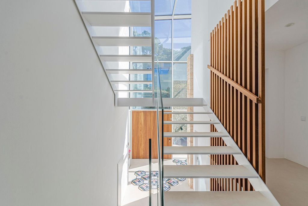 Maison à la Costa del Garraf, Espagne, 740 m² - image 6