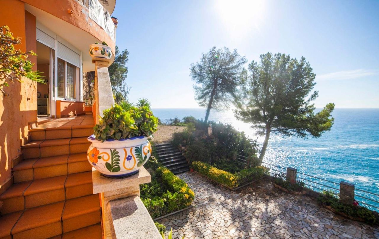 Casa en la Costa Brava, España, 420 m² - imagen 6