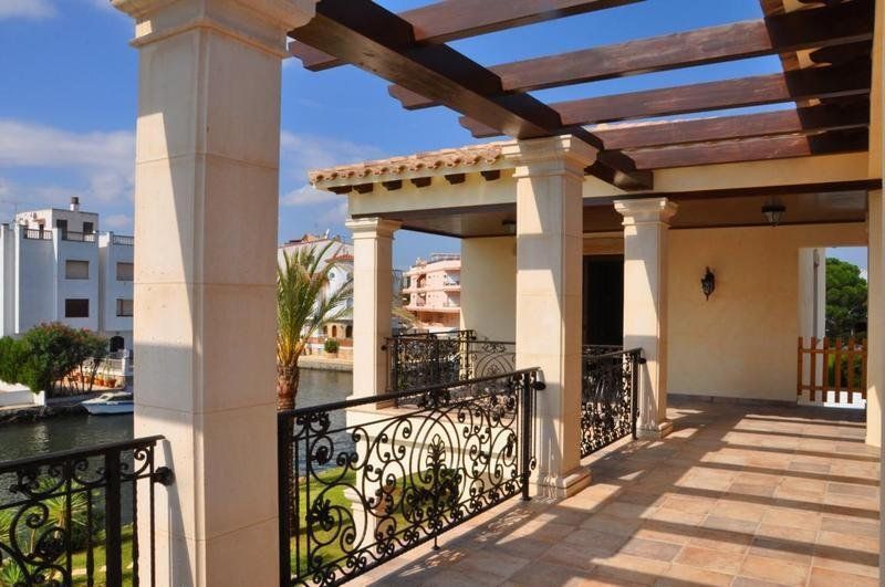 Casa en la Costa Brava, España, 546 m² - imagen 7