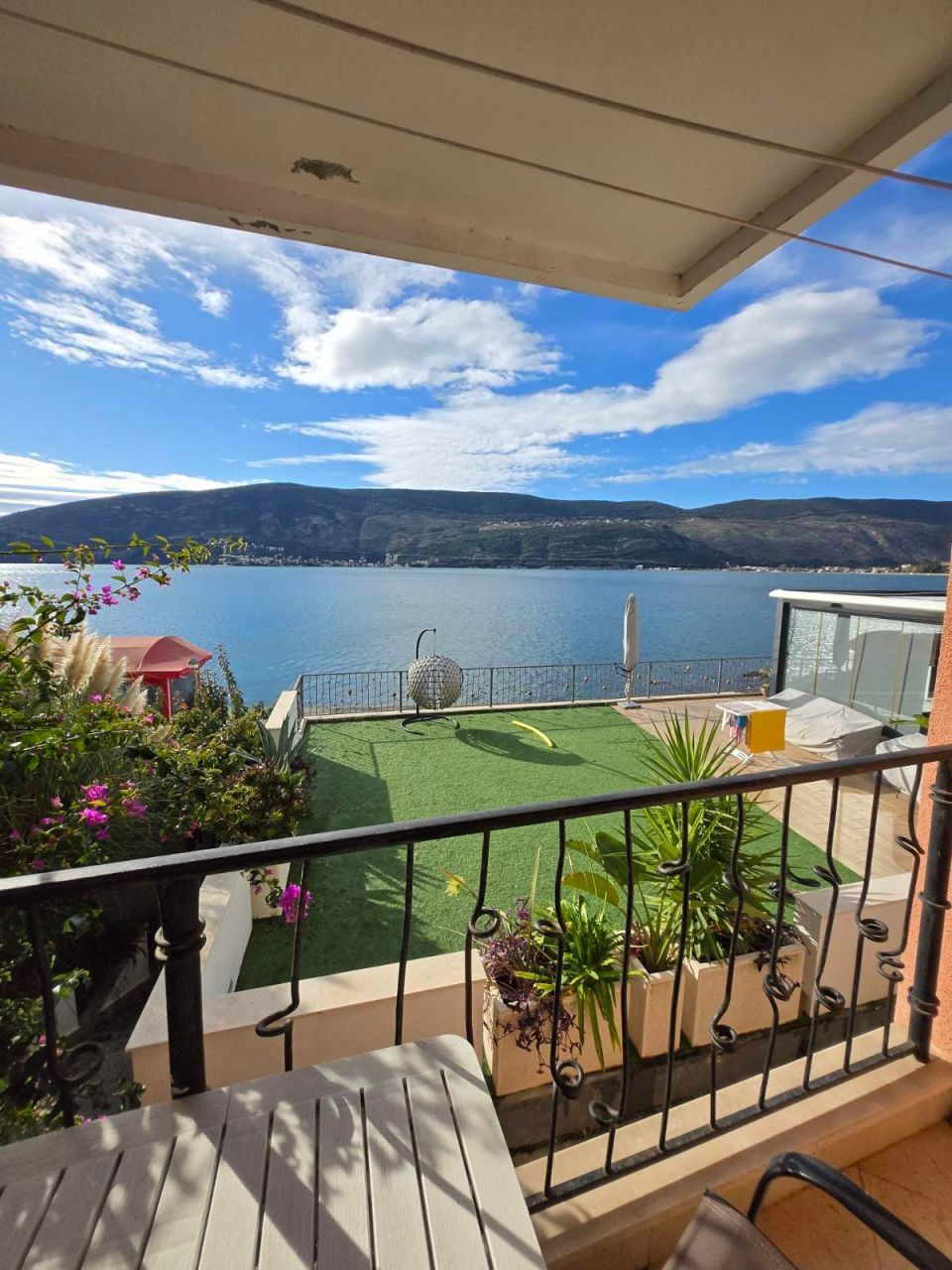 Appartement à Herceg-Novi, Monténégro, 40 m² - image 1