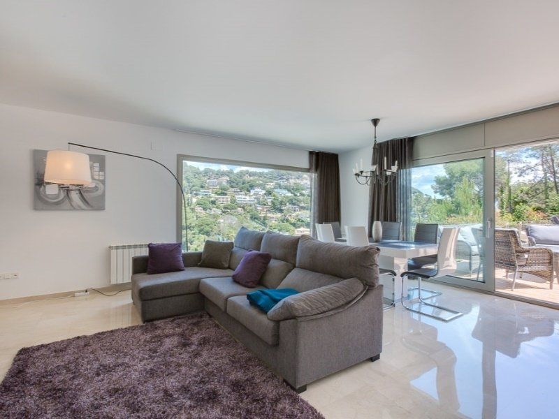 Casa en la Costa Brava, España, 412 m² - imagen 7