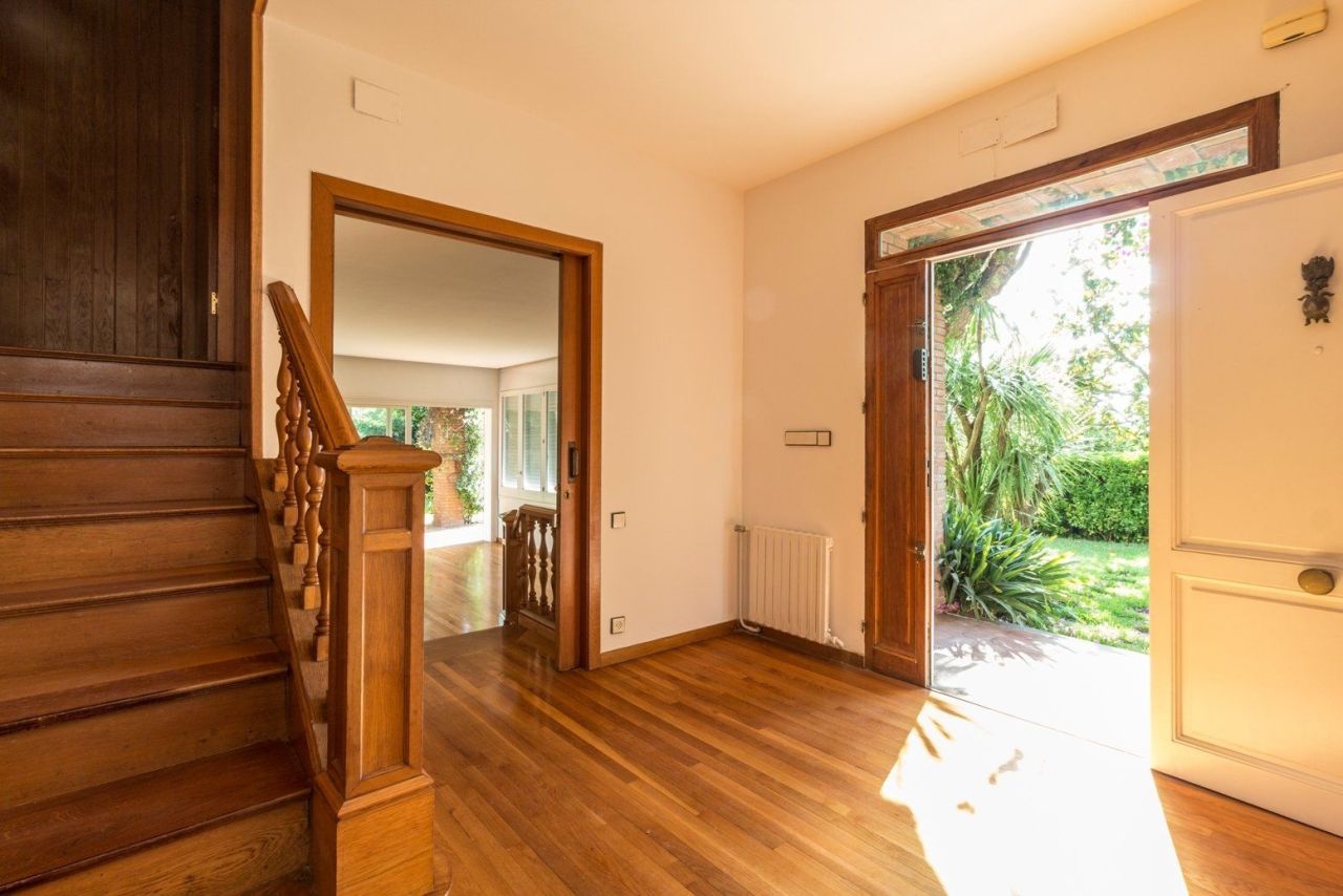 Casa en Barcelona, España, 706 m² - imagen 7