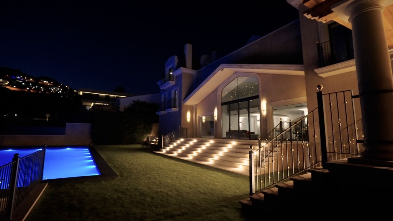 Casa en Barcelona, España, 2 000 m² - imagen 7