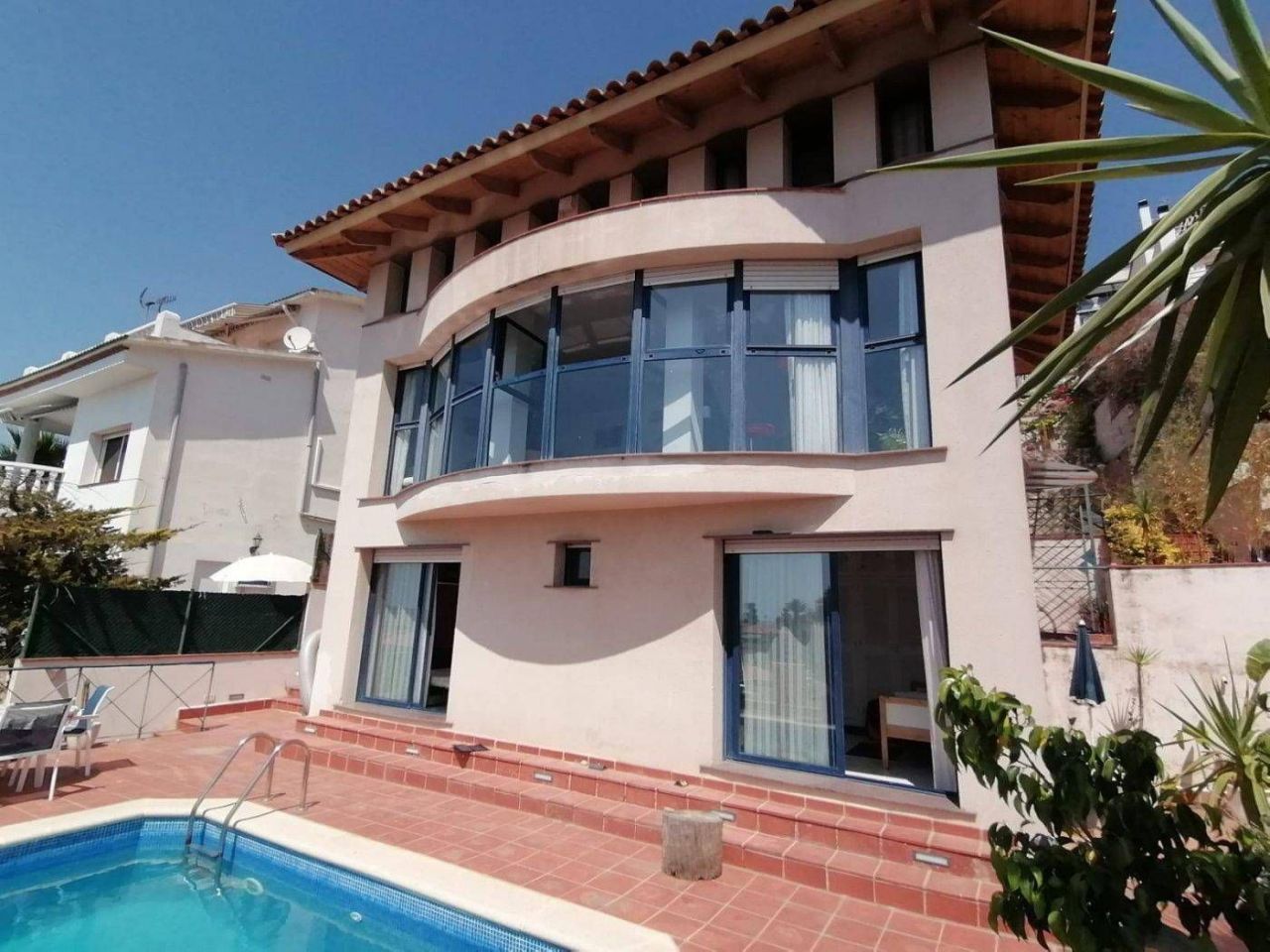 Maison à la Costa del Garraf, Espagne, 308 m² - image 7