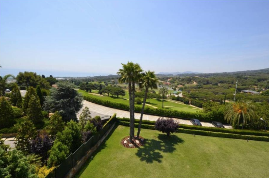 Casa en la Costa del Maresme, España, 1 332 m² - imagen 7