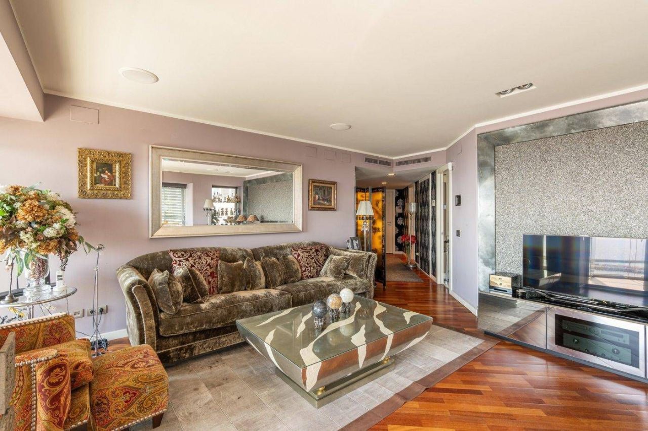 Piso en Barcelona, España, 201 m² - imagen 8