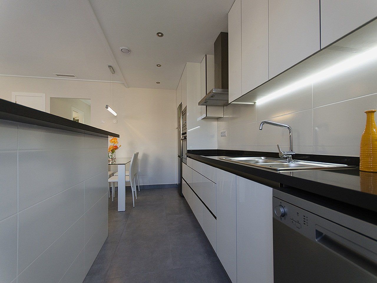 Flat on Costa Blanca, Spain, 94 m² - picture 9