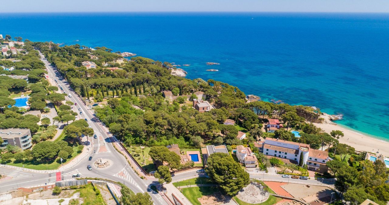 Terreno en la Costa Brava, España - imagen 9