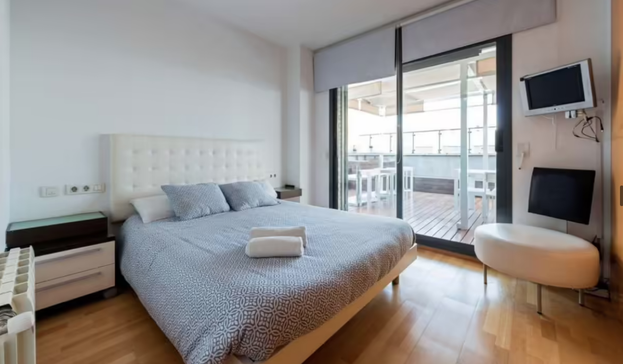 Piso en Badalona, España, 120 m² - imagen 9