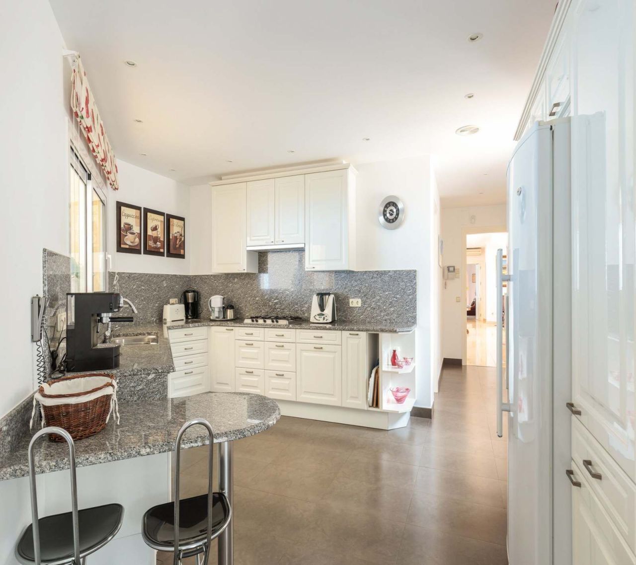 Maison sur la Costa Brava, Espagne, 717 m² - image 9