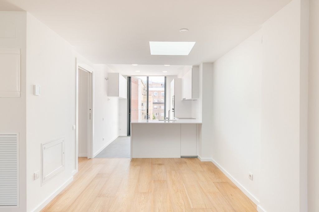 Flat in Barcelona, Spain, 107 m² - picture 9