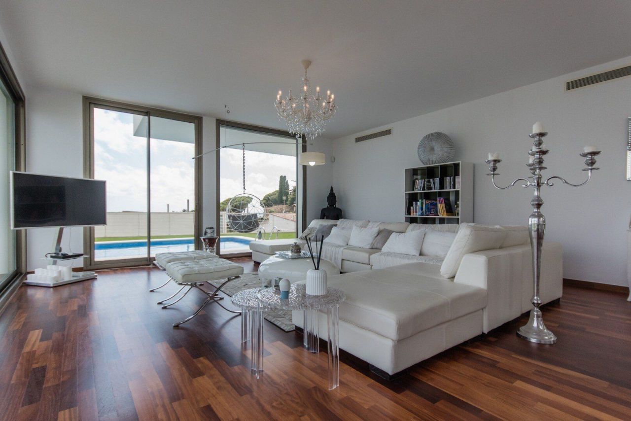 Maison sur la Costa del Maresme, Espagne, 360 m² - image 9