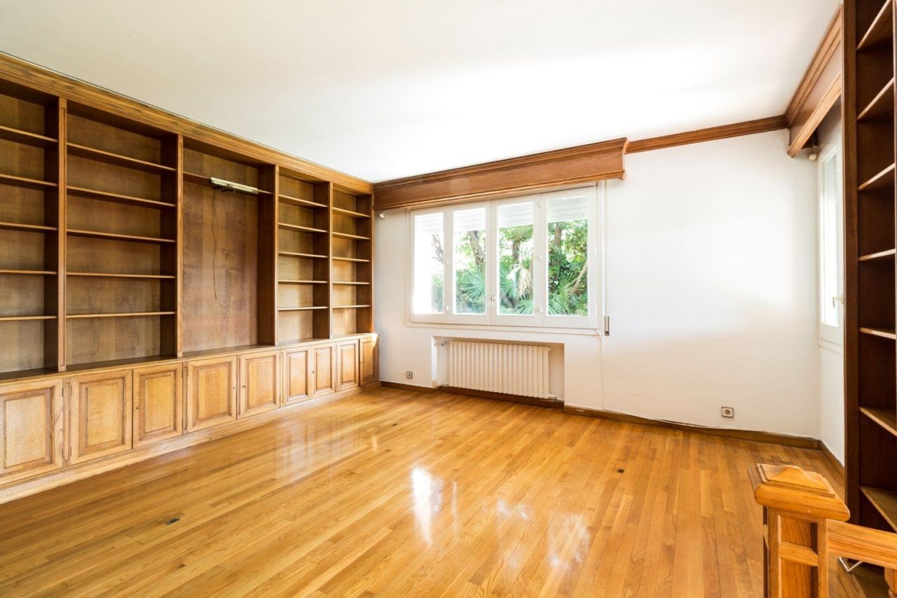 Casa en Barcelona, España, 706 m² - imagen 10