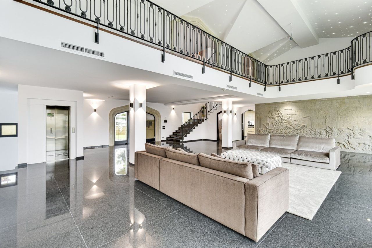 Casa en Barcelona, España, 2 000 m² - imagen 10