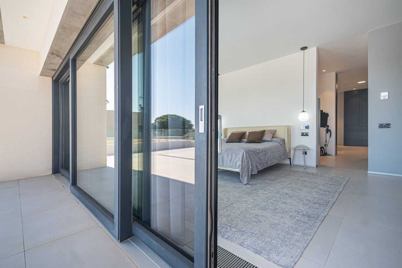 House on Costa del Maresme, Spain, 463 m² - picture 10