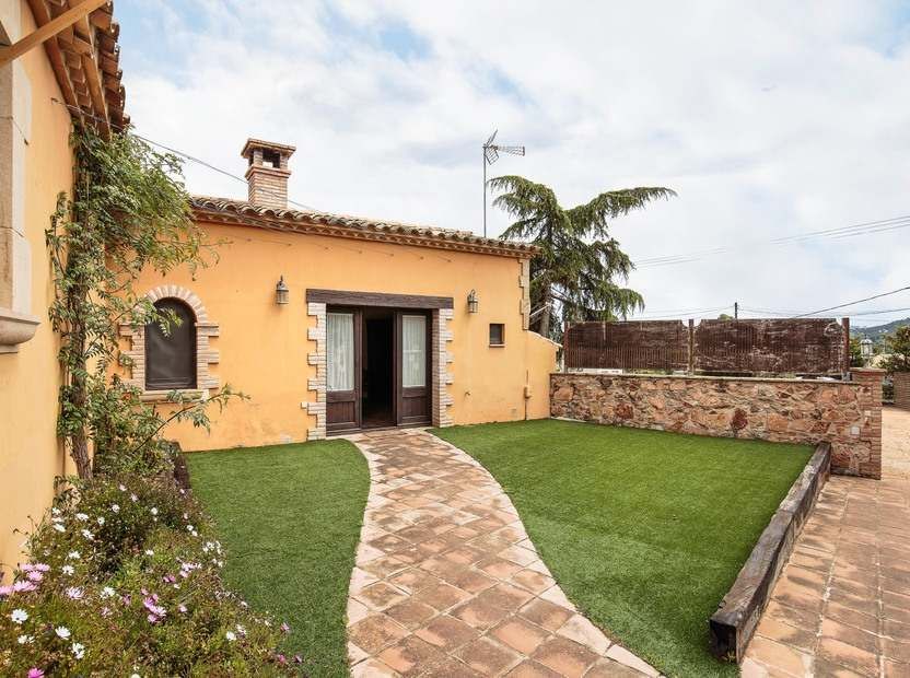 House on Costa Brava, Spain, 596 m² - picture 10