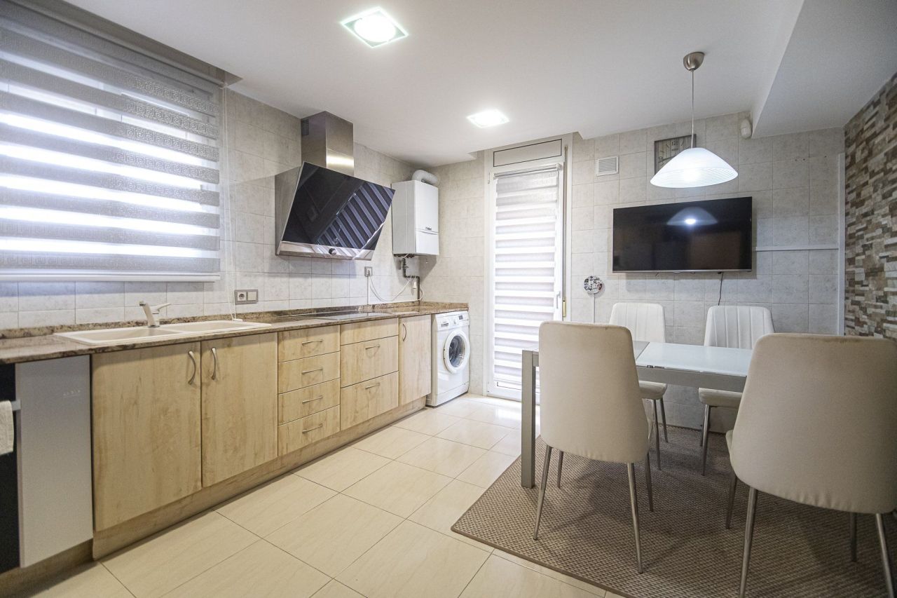 Townhouse on Costa Daurada, Spain, 240 m² - picture 10