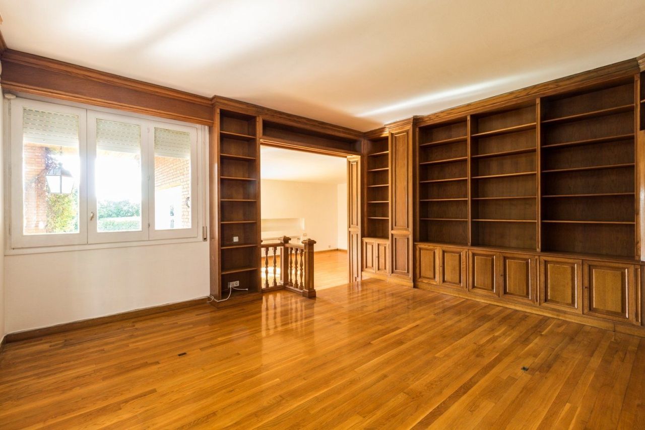 Casa en Barcelona, España, 706 m² - imagen 11