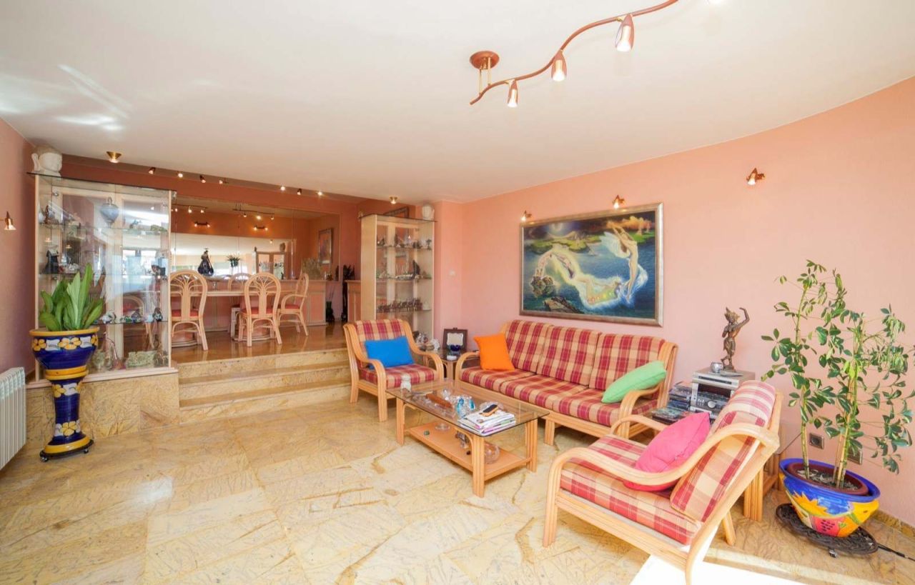 Casa en la Costa Brava, España, 420 m² - imagen 11