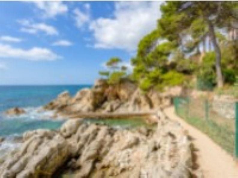 Casa en la Costa Brava, España, 350 m² - imagen 11